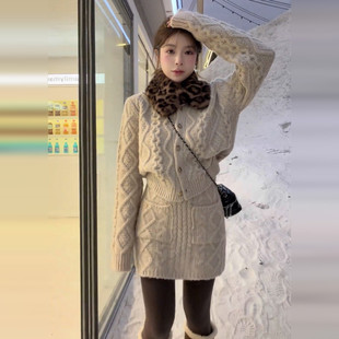 超好看的气质针织连衣裙女2026春季新款小个子漂亮高级套装短裙子