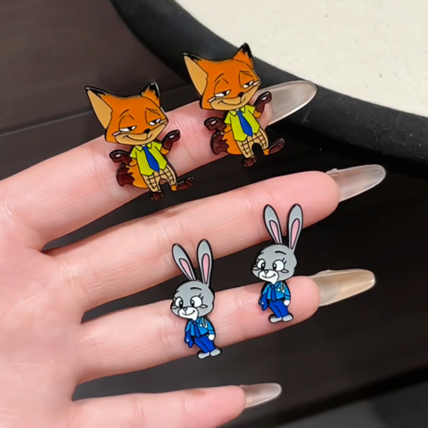 卡通软萌狐尼克朱迪兔动物造型金属徽章趣味疯狂动物城胸针cos礼,饰品/流行首饰/时尚饰品新,胸针,淘宝优惠券,粉丝福利购,淘宝优惠卷