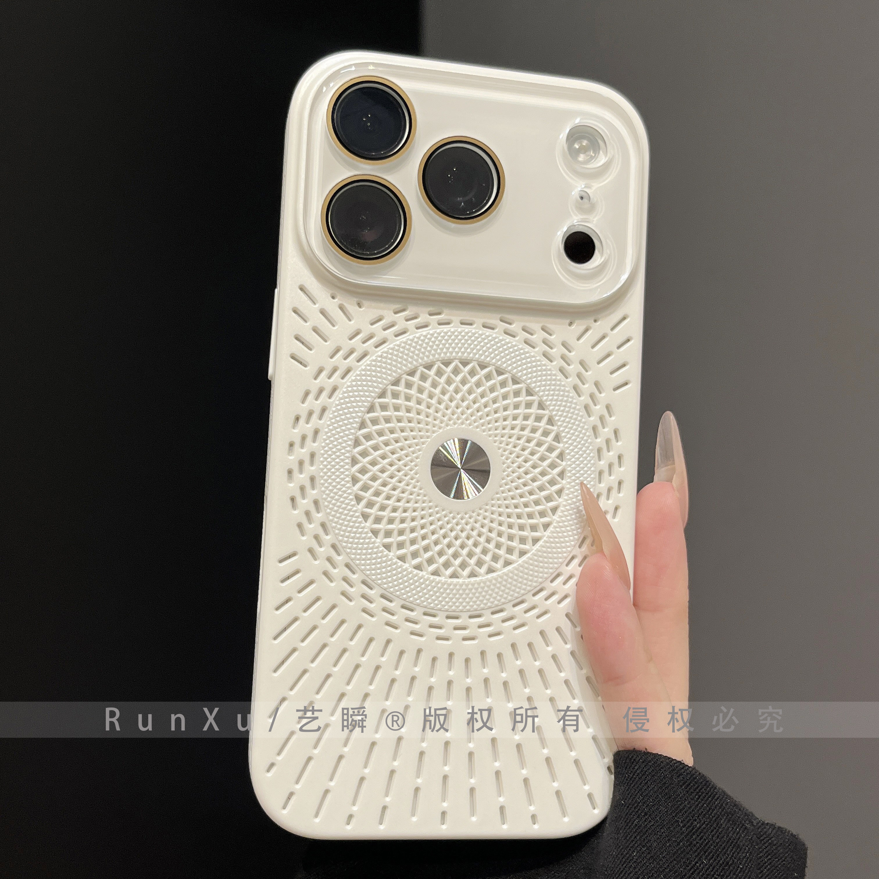 镂空蜂窝散热适用苹果17promax手机壳磁吸充电iphone16pro高级简约15新款男女款14透气13镜头膜全包air保护套