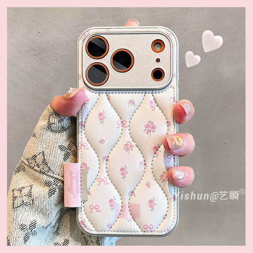 秋冬新款羽绒皮质小碎花适用iPhone17ProMax手机壳苹果16pro皮质鼓包13全包镜头ip15pro创意全包14pm女保护套
