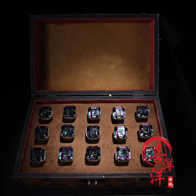 古董文玩乡下收清代七彩钻石戒指一盒配老漆器盒复古收藏老物件