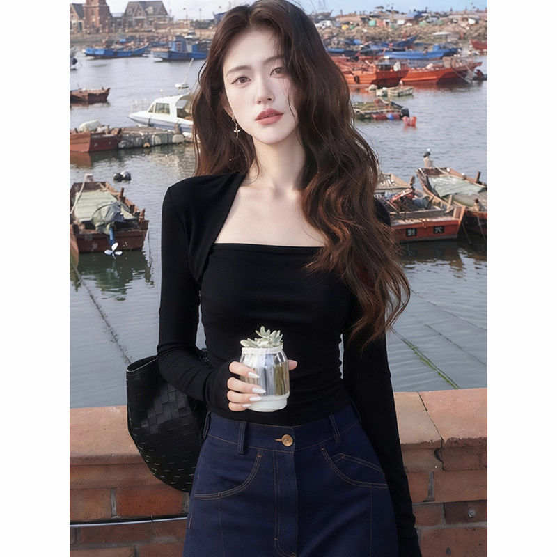 咖色方领长袖t恤女春季修身显瘦短款内搭打底衫2026新款辣妹上衣