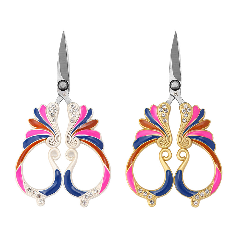 新款小剪刀刺绣线头高级尖嘴彩虹剪办公不锈钢嵌钻剪纸手工剪子
