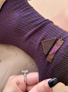 ”恰到好处描述今天“【紫色系高级感！创意布标复古可堆堆袜子