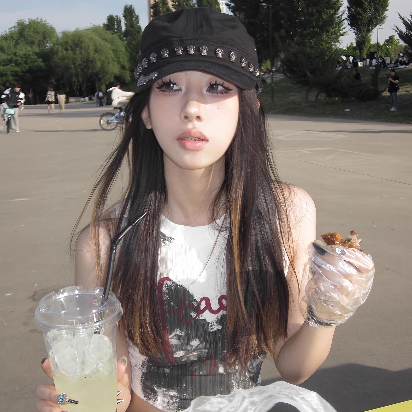 暗黑铆钉骷髅头平顶棒球帽子女复古嘻哈辣妹y2k百搭显脸小鸭舌帽