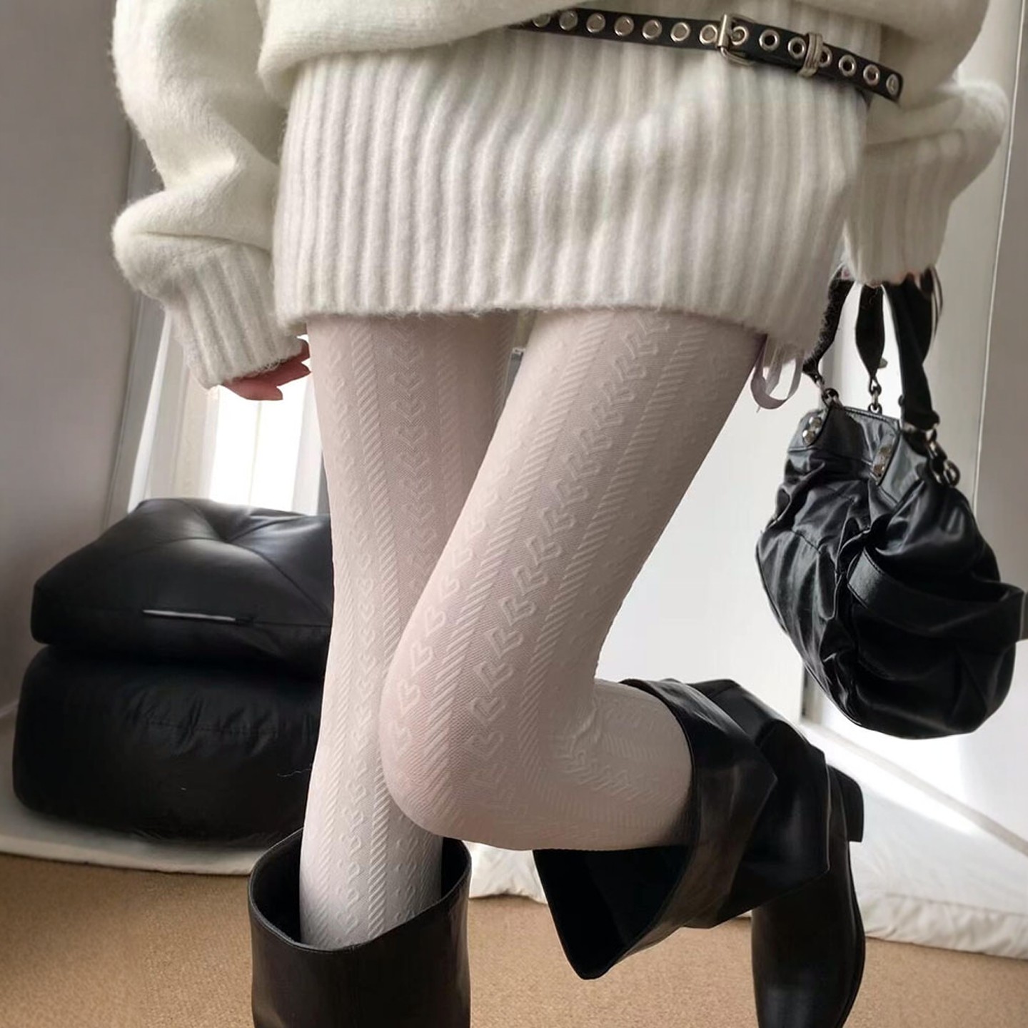 圣诞氛围~爱心裤袜+奶白针织裙！