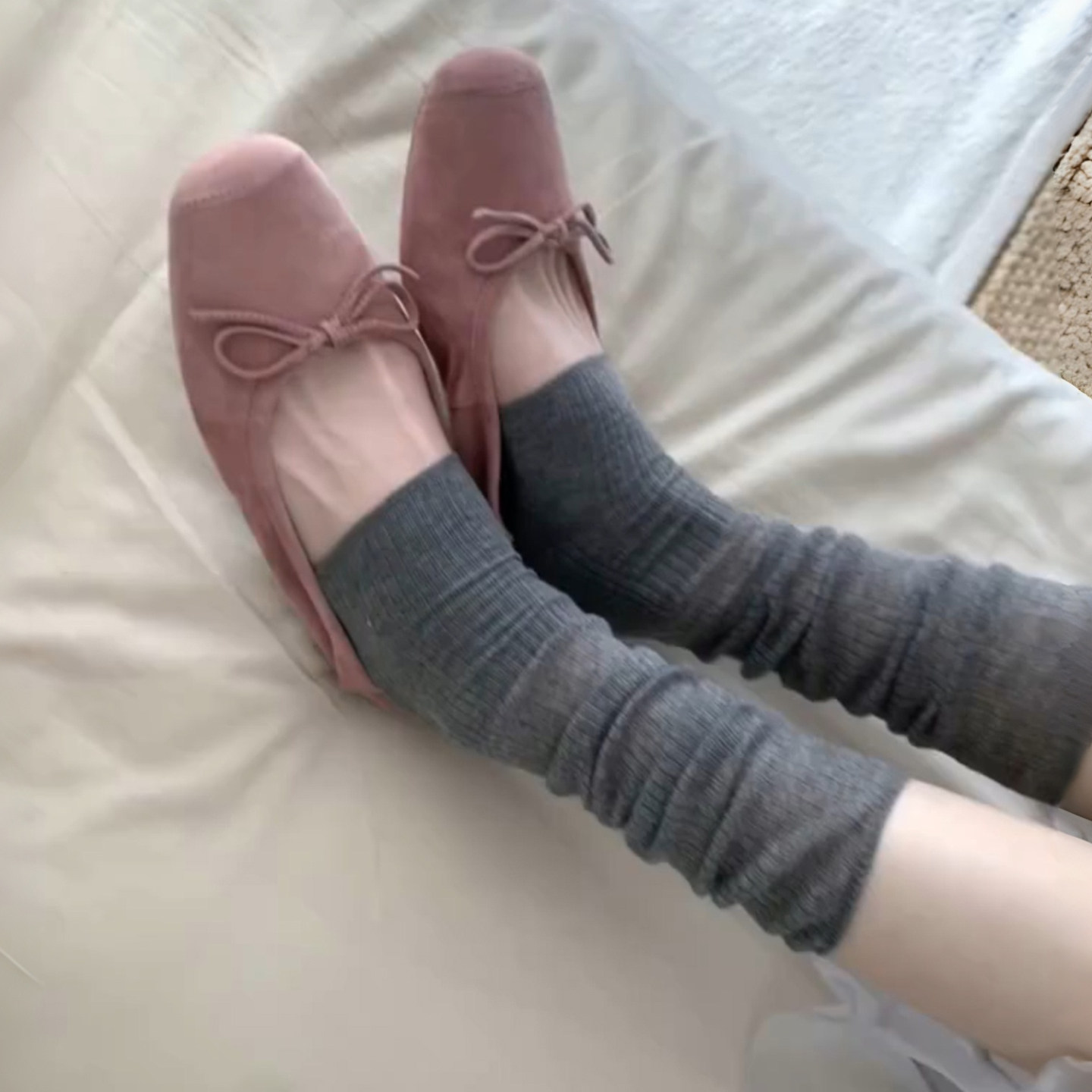 韩系特调碳灰色慵懒堆堆感袜子女