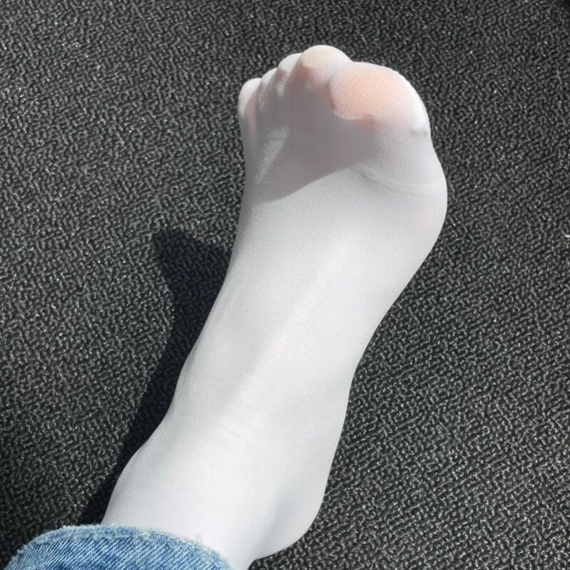 夏天一直在找的巨显瘦冰冰中筒袜