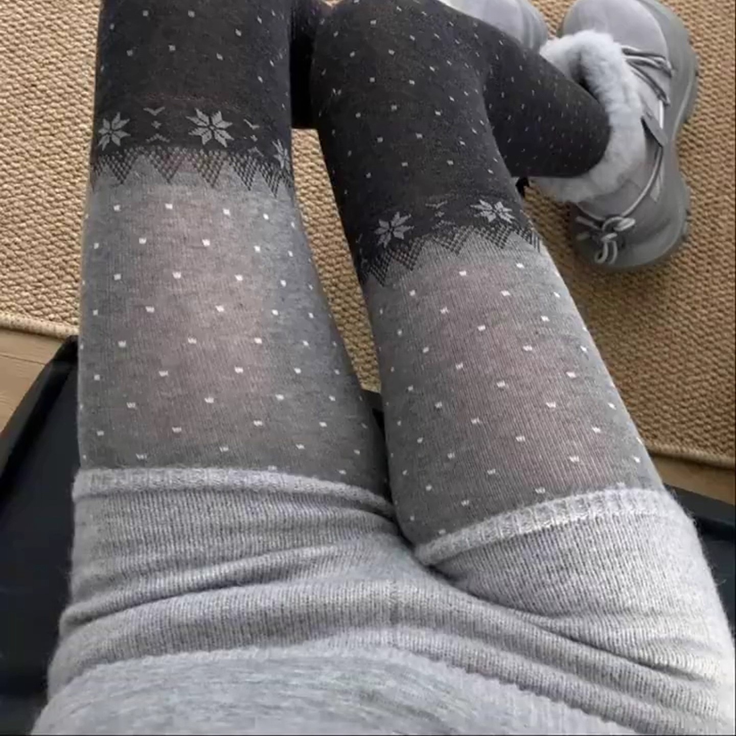 费尔岛雪花点点袜真的好适合秋冬