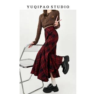 毛呢格纹半身裙女2024秋冬复古红色高腰a字鱼尾摆长款格子长裙子