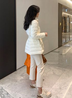 韩国2025冬季轻薄收腰羽绒服女时尚洋气显瘦保暖小个子白鸭绒外套