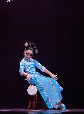 小兰花奖俏灵儿演出服儿童舞蹈服还珠格格服清朝满族服饰宫廷旗服