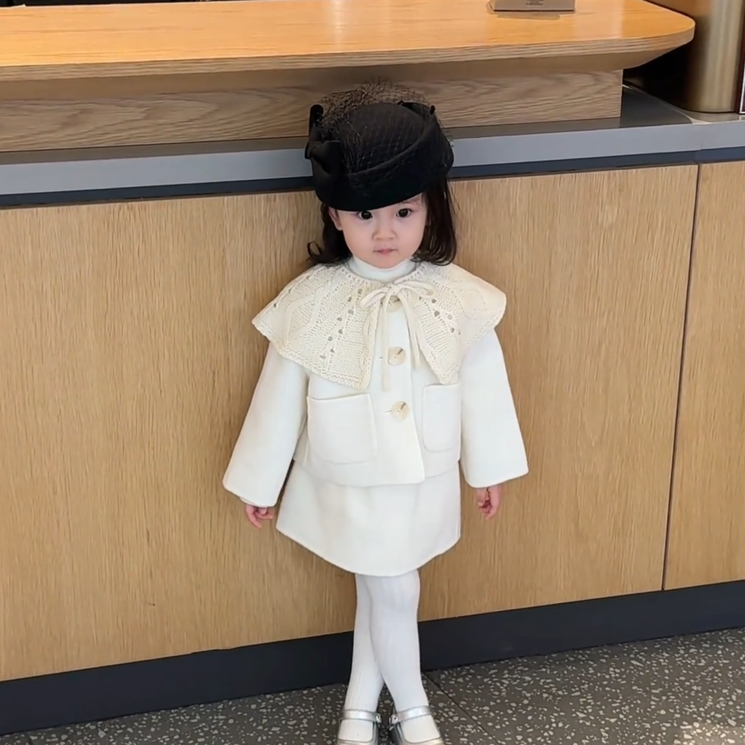 韩版女童套装2026秋冬新款高级感洋气巨好看的米色小香风外套半裙