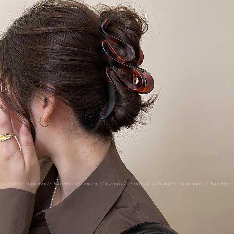 哑光波浪抓夹女2025新款大号高级感鲨鱼夹发夹气质后脑勺发抓头饰,饰品/流行首饰/时尚饰品新,发饰,淘宝优惠券,粉丝福利购,淘宝优惠卷