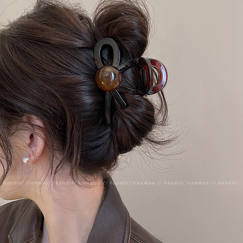 夹子不大抓的多~亚克力珠珠抓夹