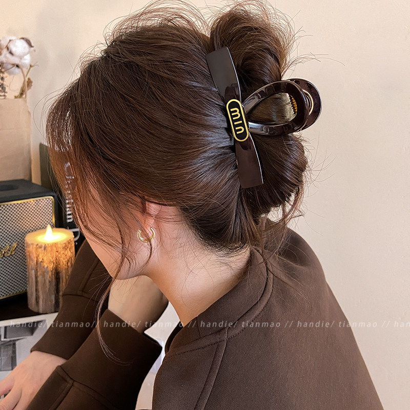 与秋冬适配度满分的~min字母抓夹