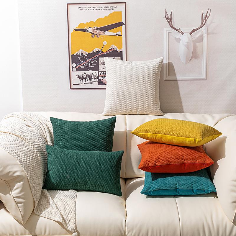 新款北欧简约荷兰绒立体压花斜纹大格抱枕 靠垫沙发腰枕套定制