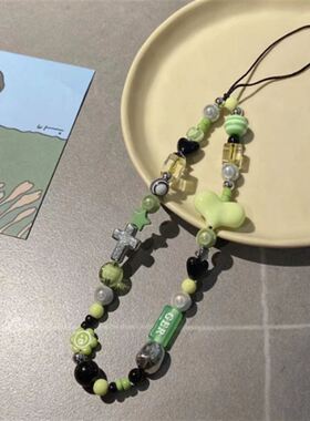 荧光绿工业风爆款手机链绿色爱心金属未来感手机挂绳ccd相机挂件