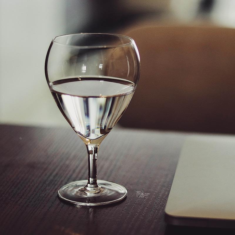 家用水滴玻璃水杯 甜酒香槟酒杯矮脚红酒杯鸡尾酒杯果汁杯饮料杯