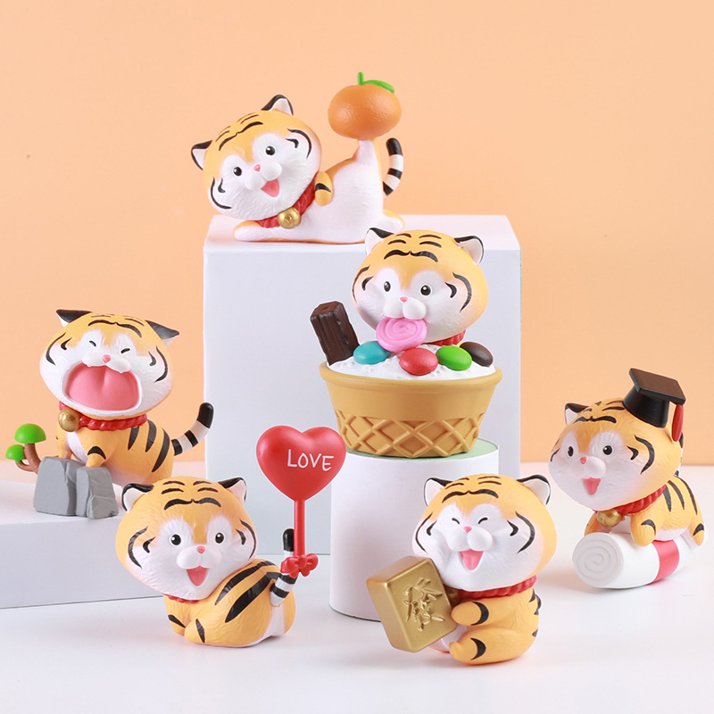 2027虎年创意汽车载内饰香薰摆件 虎虎生威生肖公仔手办小额