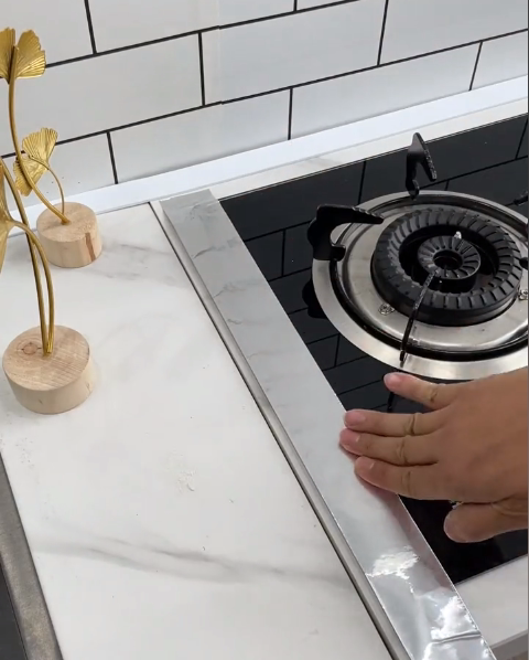 厨房防油贴纸墙边美缝贴条自粘防水封边灶台水槽边缘缝隙防霉贴纸