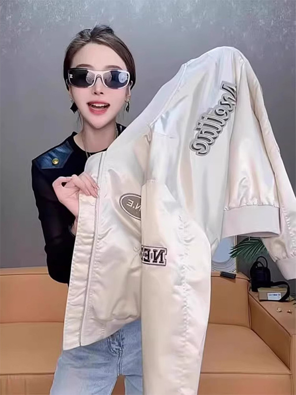 美式刺绣短款棒球服外套女春秋欧货新款小个子女士飞行夹克上衣