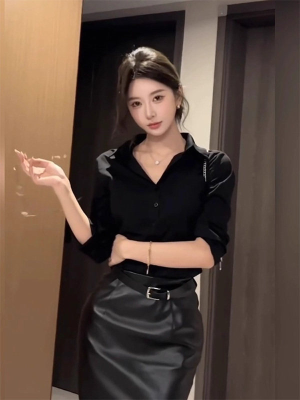 黑色V领长袖衬衫女春秋欧货新款设计感小众修身上衣翻领衬衣外套