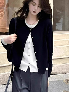 黑白假两件拼接长袖针织衫女春秋欧货薄款时尚洋气毛衣外套上衣