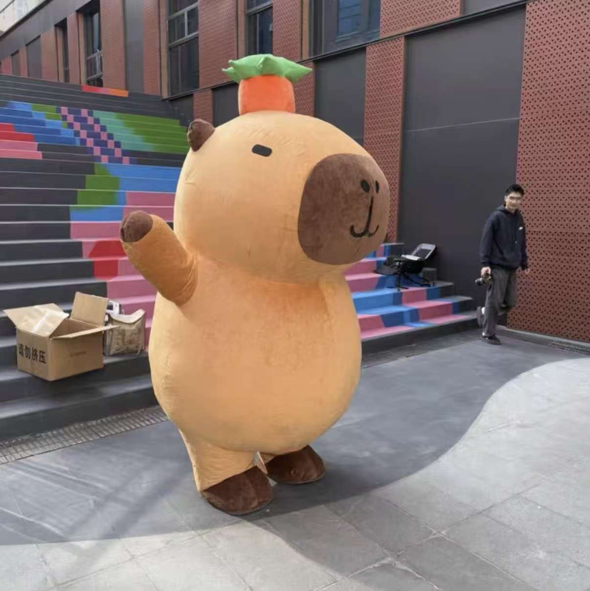 充气卡皮巴拉卡通人偶服装