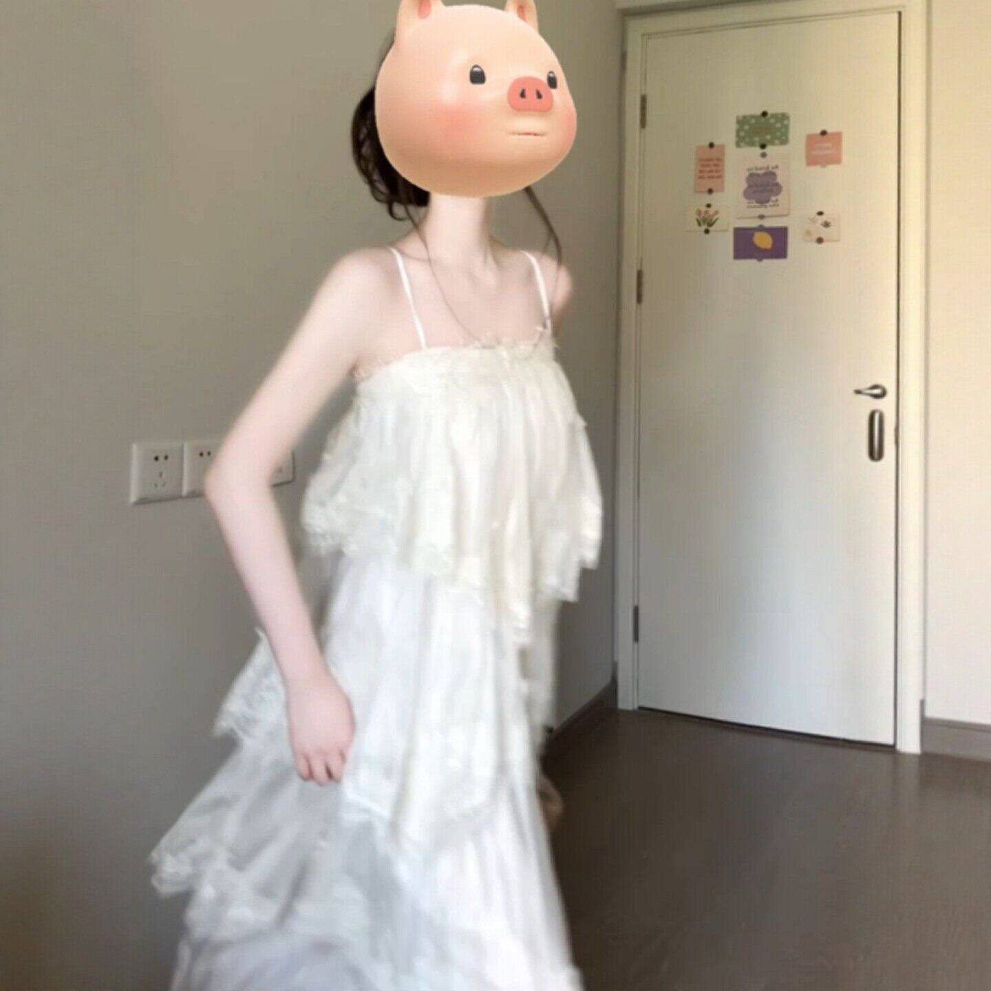 专柜海边穿搭度假风超好看蕾丝蛋糕吊带仙女裙设计感小众连衣裙26