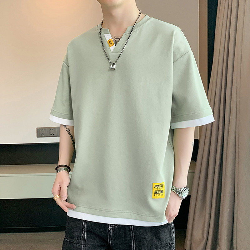 专柜假两件短袖t恤男夏季V领五分半袖男潮牌宽松上衣青少年小众体