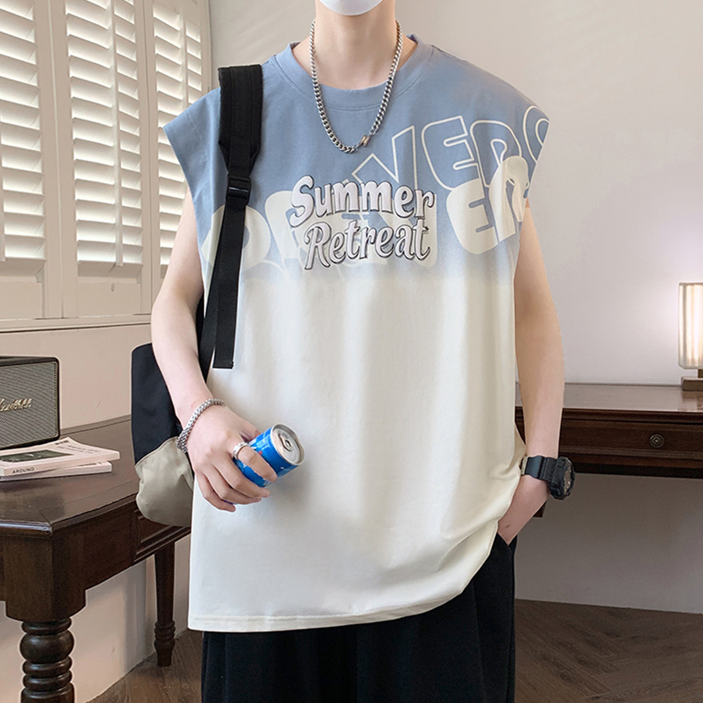 专柜渐变色背心男夏季薄款2026新款潮牌运动坎肩户外休闲汗衫无袖