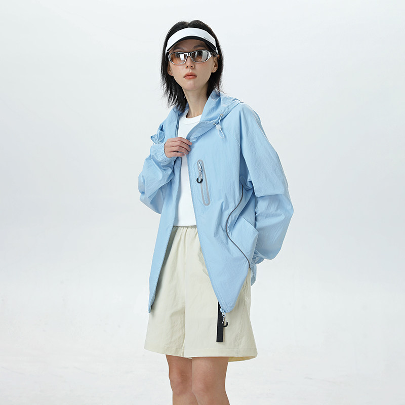 防紫外线拉链户外运动风连帽防晒衣女夏季轻薄透气短外套宽松蓝色