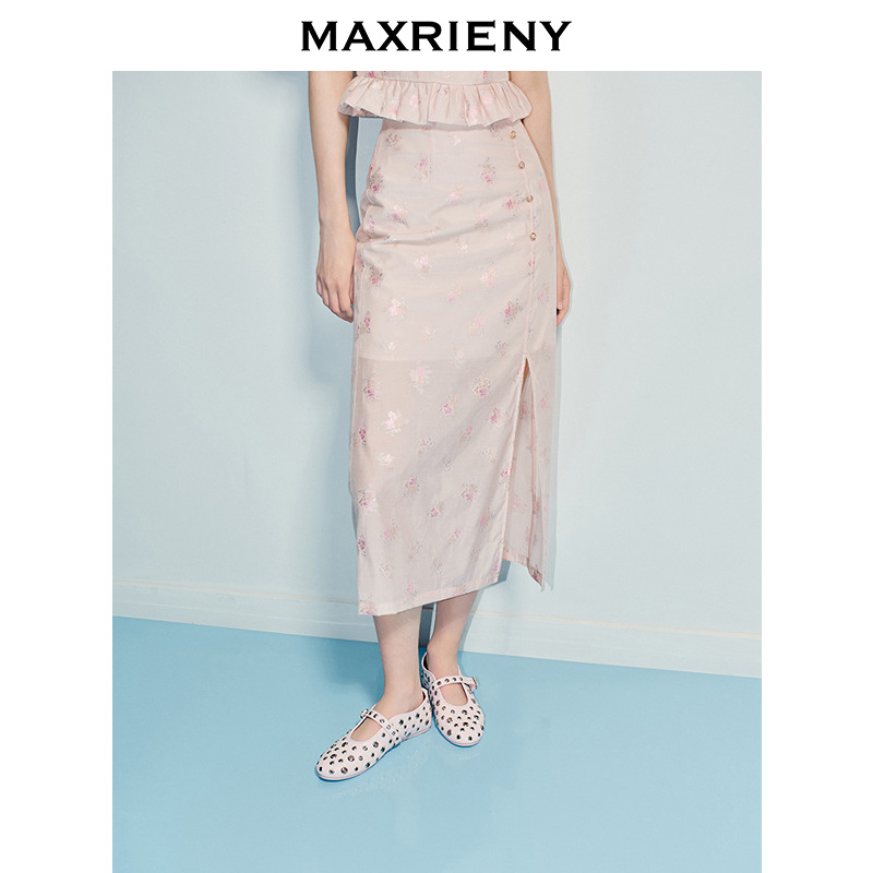 直筒版型	精致绣珠绣花	侧面开叉