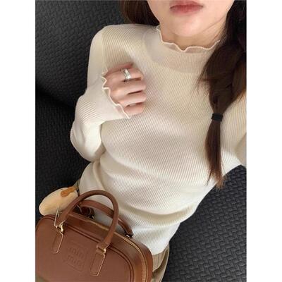 白色蕾丝木耳边半高领针