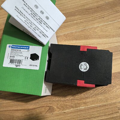 议价XPSAT5110安全继电器—询价再拍！