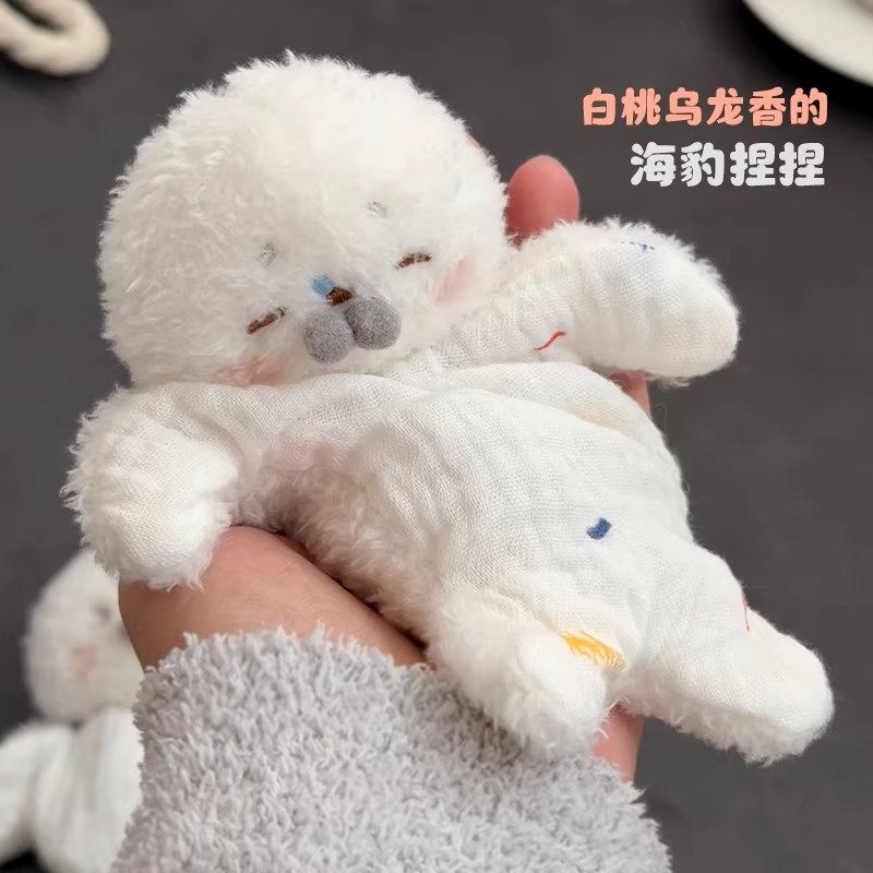 创意毛绒海豹包挂件豆袋捏捏减压治愈安抚挂饰吊绳公仔包包装饰,服饰配件/皮带/帽子/围巾,包挂件,淘宝优惠券,粉丝福利购,淘宝优惠卷