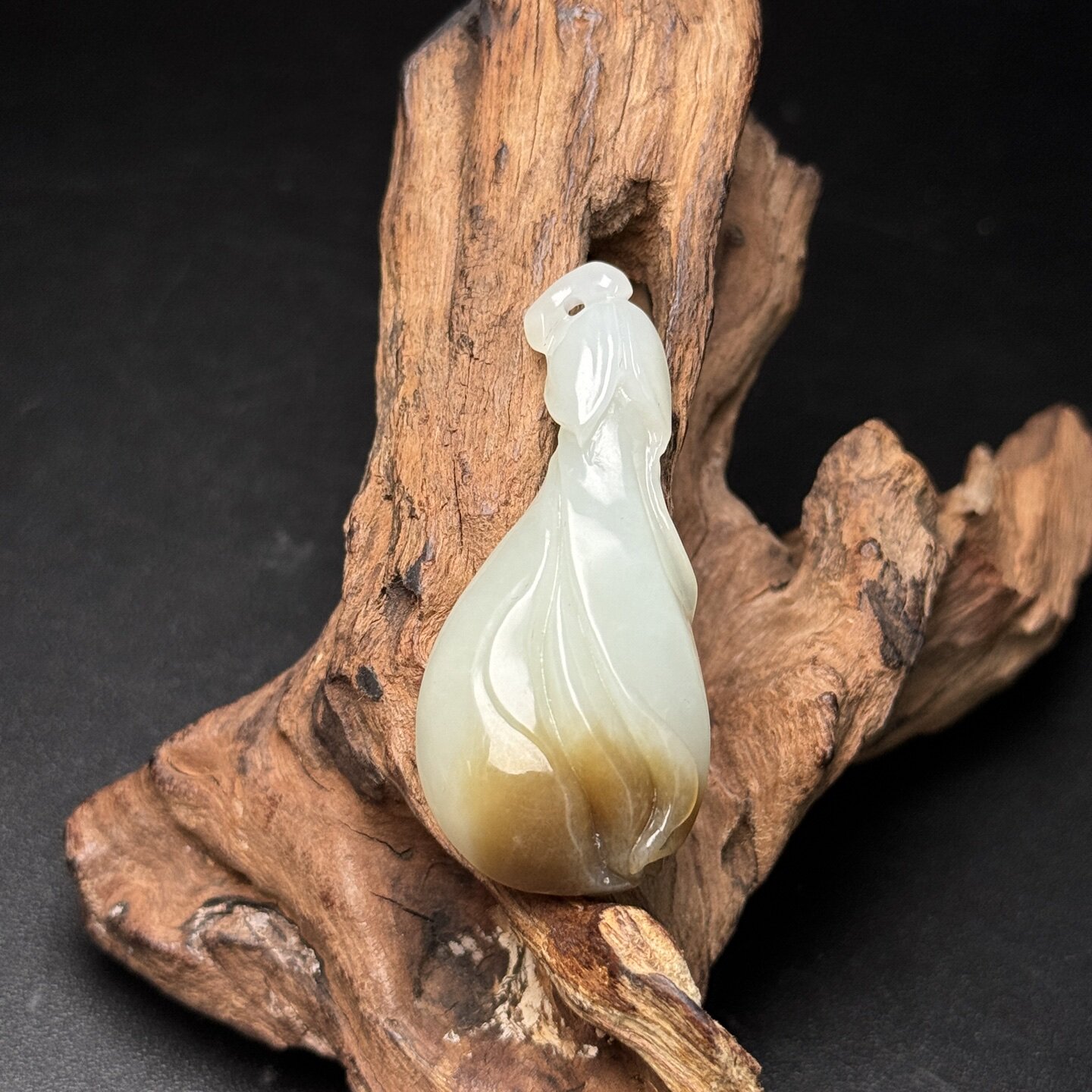 和田玉糖白料苏工玉兰花吊坠