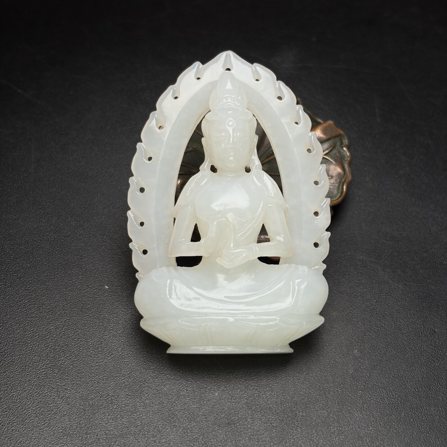 天然和田白玉观音挂坠苏工雕刻