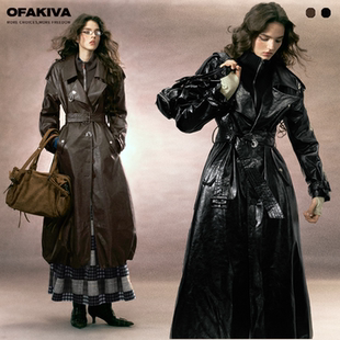 昆士兰黑 OfAkiva 极简廓形皮衣女云朵下摆绗棉皮大衣 现货