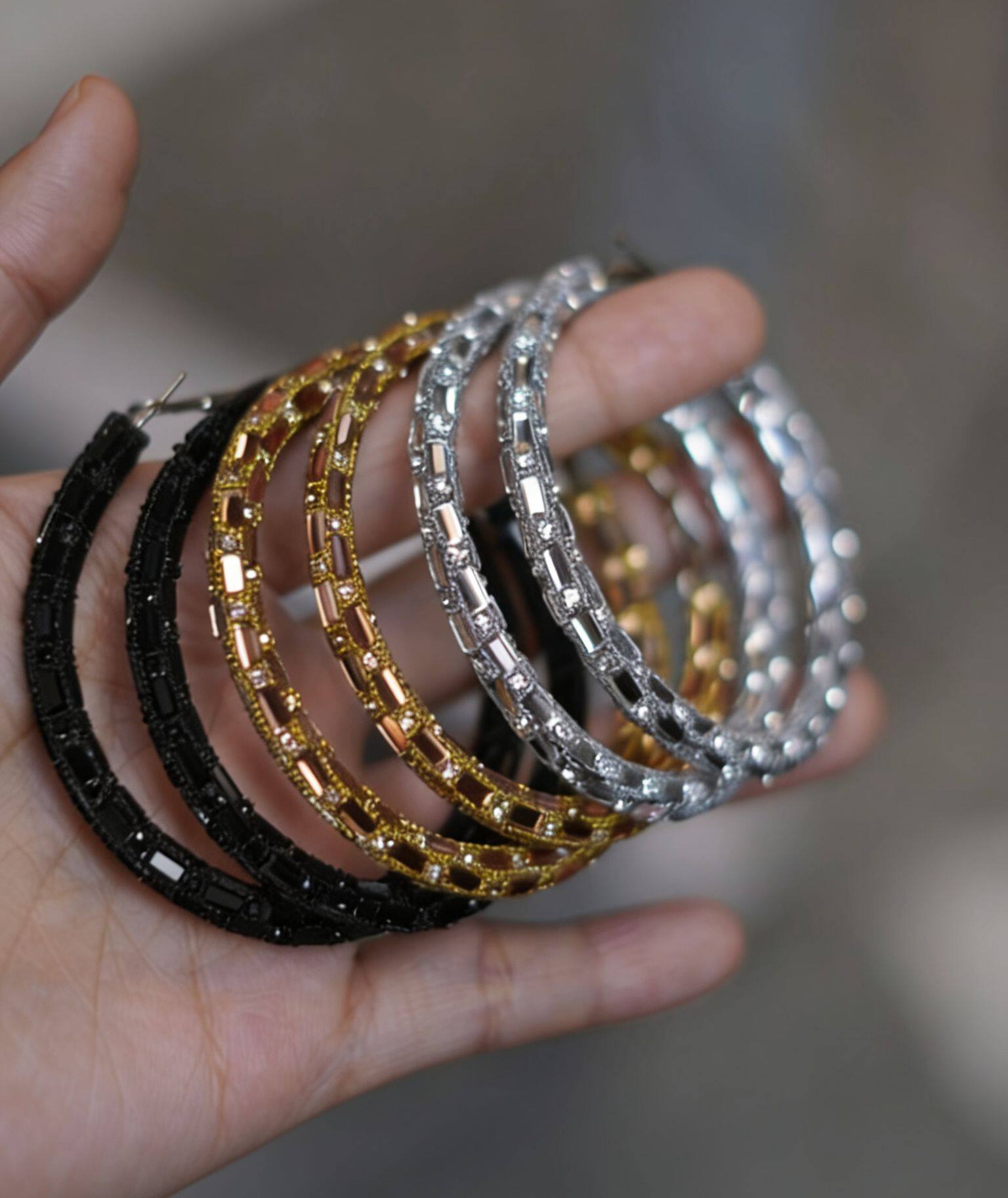 法式复古时髦水钻圈圈耳环耳圈女款轻奢闪钻气质个性夸张大圈耳饰