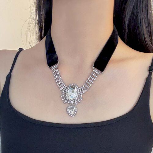 黑色丝绒金属满钻项链女轻奢颈链