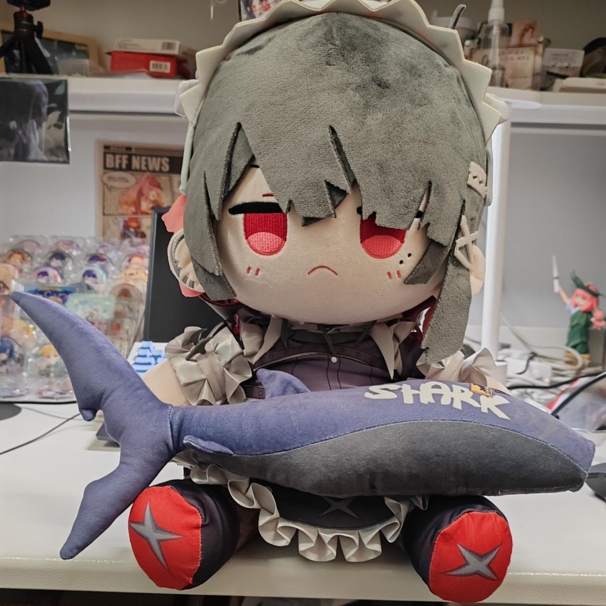 同人周边鲨鱼妹艾莲乔坐姿可换装棉花娃娃礼物fufu娃偶40cm