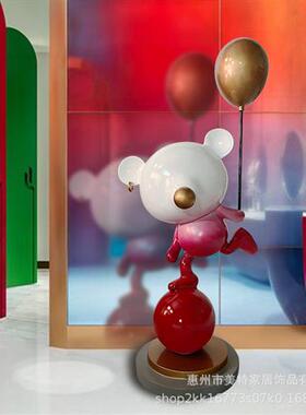 现代轻奢卡通小熊摆件客厅电视柜旁玄关样板间气球熊装饰创意雕塑