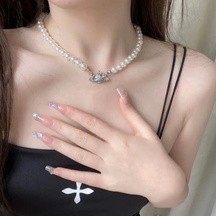 土星珍珠项链欧美高级感百搭设计choker锁骨链 奥米迪奥西太后经典