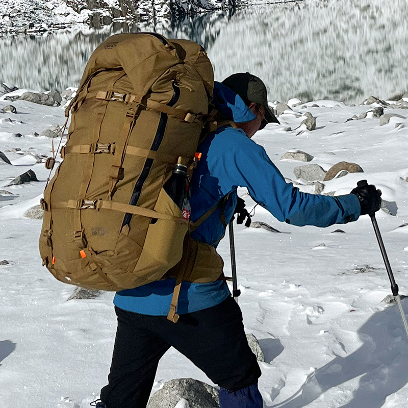 神秘农场全能狩猎大容量双肩背包