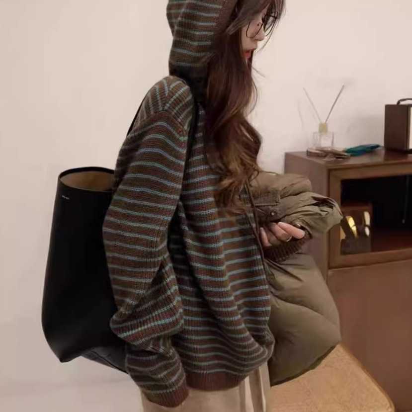 美拉德撞色条纹连帽针织衫女秋冬厚宽松百搭毛衣卫衣打底羊毛帽衫