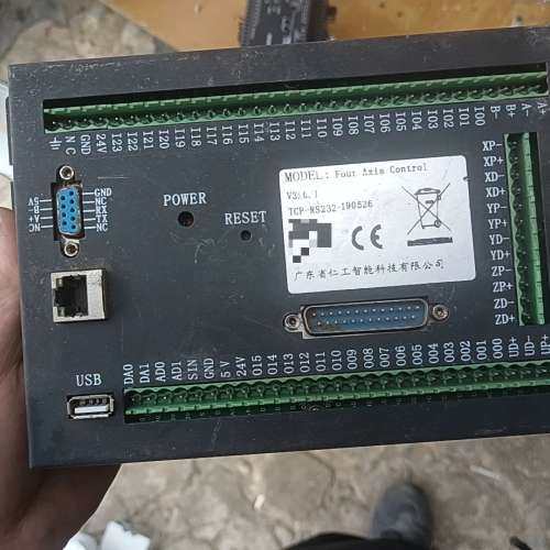 议价两湖机电四轴控制器TCP-RS232-190526、拆机的、