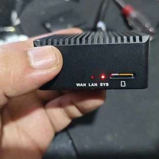 议价友善R2S 双口千兆迷你软路由 启动运行正常 带32G内存卡