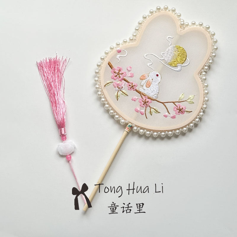 刺绣团扇古风女旗袍汉服舞蹈专用扇中国风成人儿童手持兔耳小团扇